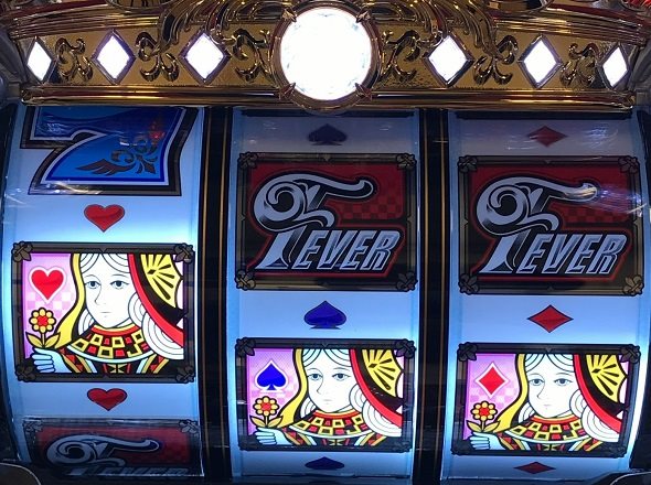 PフィーバークィーンII 注目演出 キュィーンモード限定の注目演出