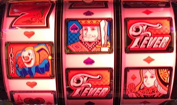 PフィーバークィーンII 予告演出 リーチ前予告